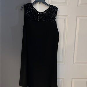Elegant Black Sleeveless Dress with Lace Detail